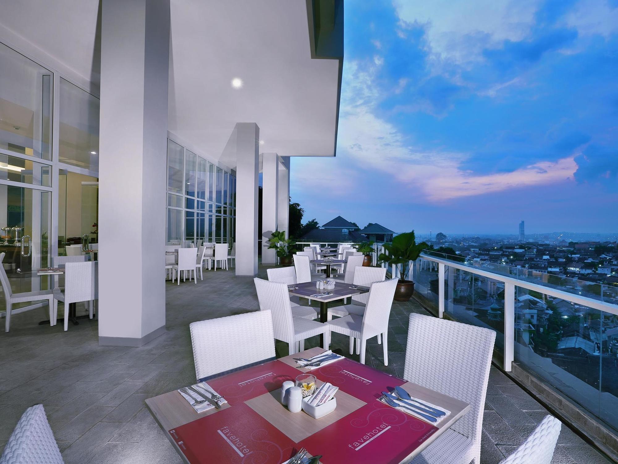 Favehotel Simpang Lima - Σεμαράνγκ Εξωτερικό φωτογραφία